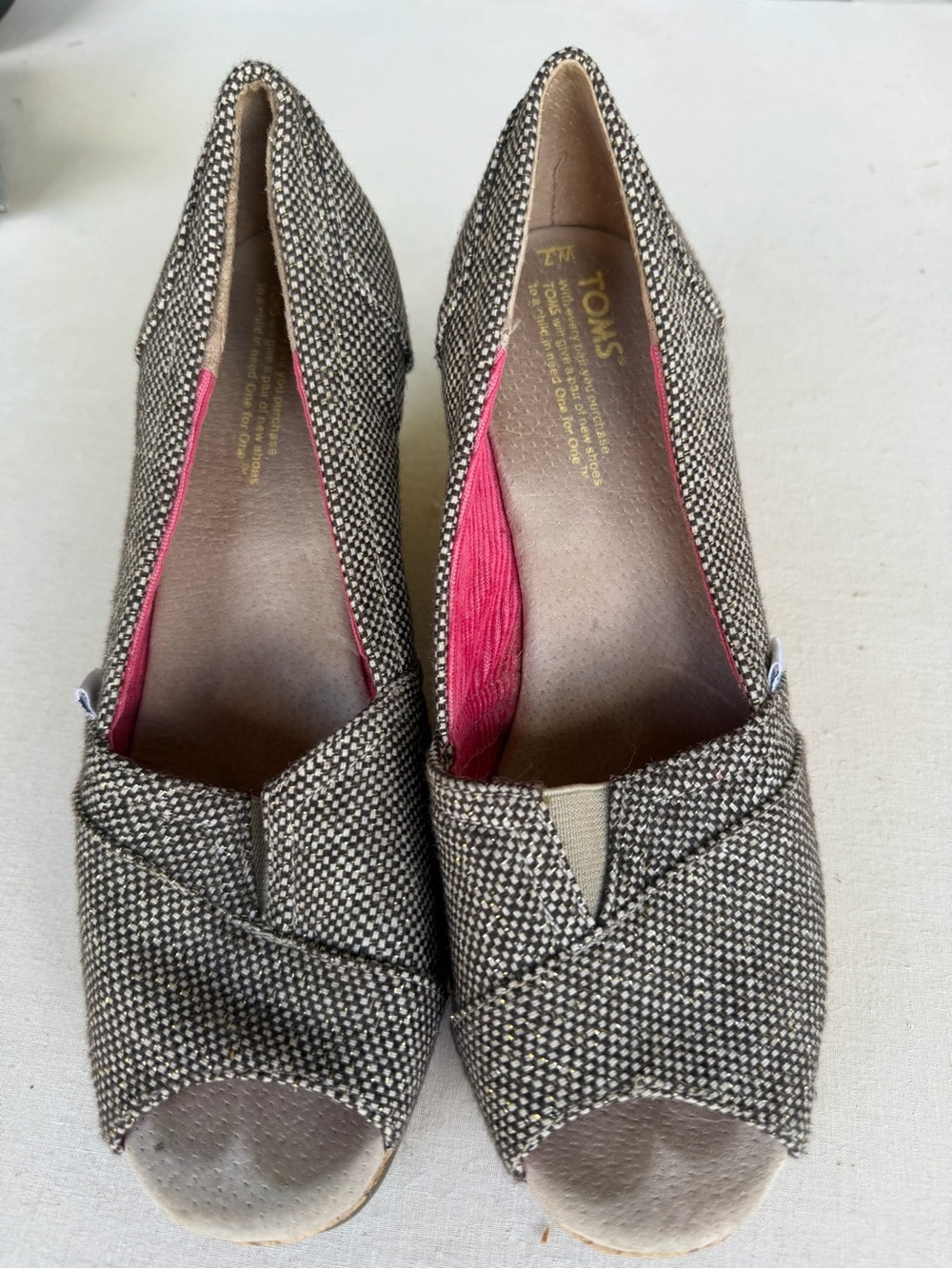 TOMS Women's Brown Tweed Peep-Toe Classics - Brown